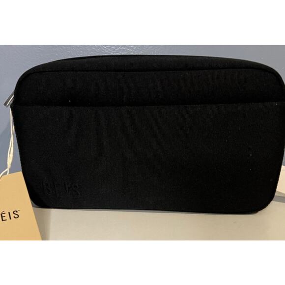 NWT Beis Travel Crossbody in Black - Picture 3 of 9